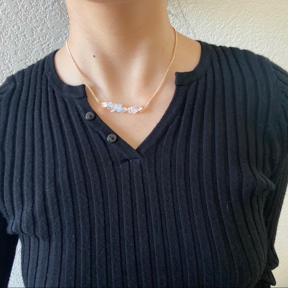 Boutique Nature Crystal Necklace - Picture 6 of 9